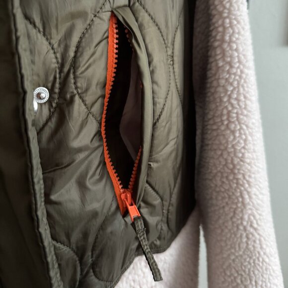 H&M - Longline Sherpa Quilted Coat in Cream/Olive Green - Picture 7 of 16